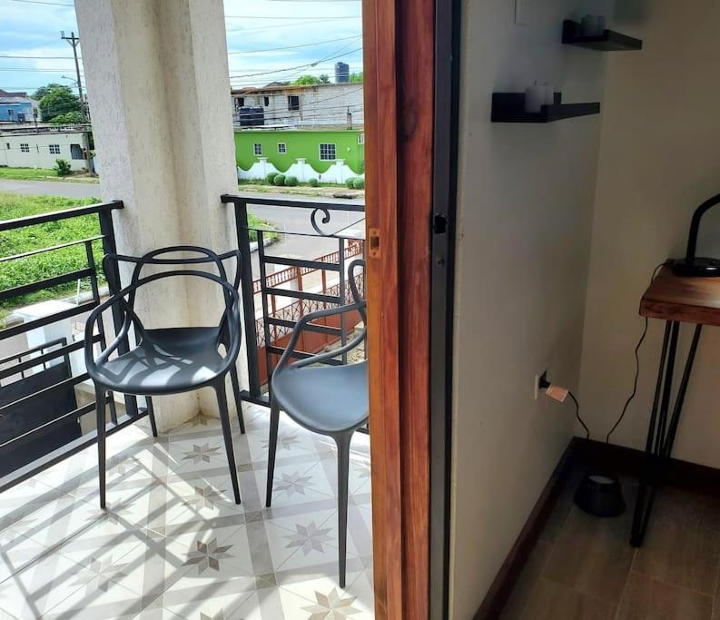 'The Solace' New Luxury Modern 1Bed 1Bath Apt. Portmore Extérieur photo